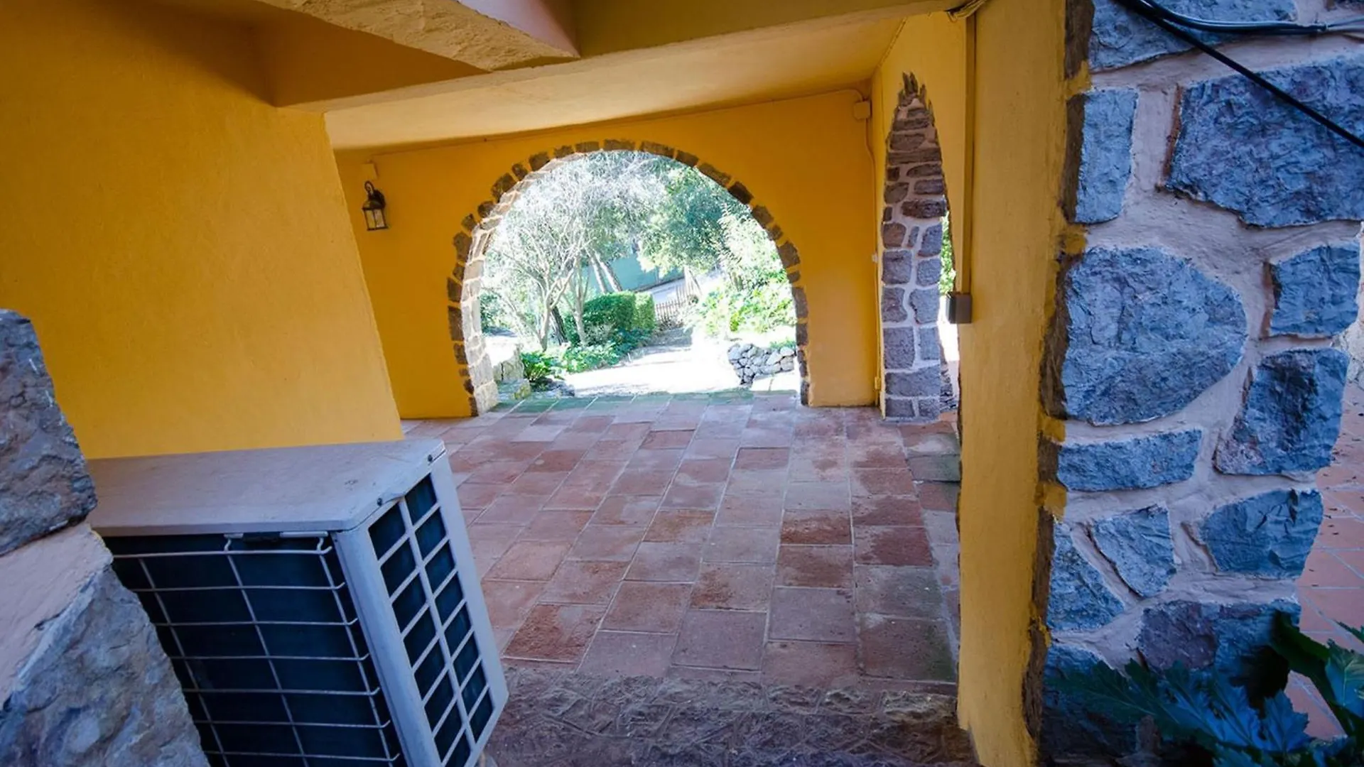 Room In Guest Room - Vacarisses- Torreblanca Estacion Vacarisas Guest house