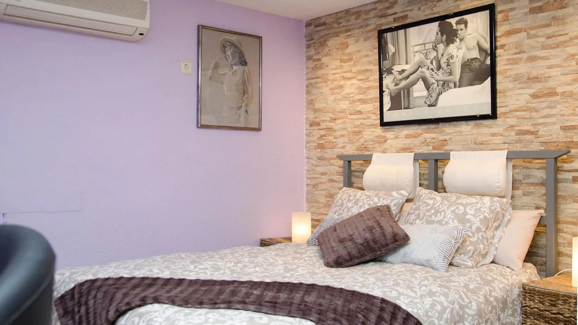Guest house Room In Guest Room - Vacarisses- Torreblanca Estacion Vacarisas Spain